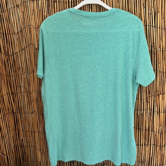 Old Navy T-Shirt - Picture 3 of 3